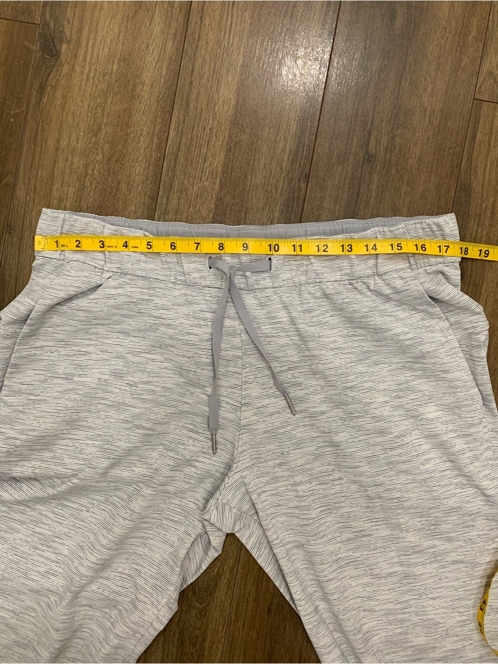 Lululemon Pant On The Fly Jogger  women's  size 12 - Picture 8 of 11
